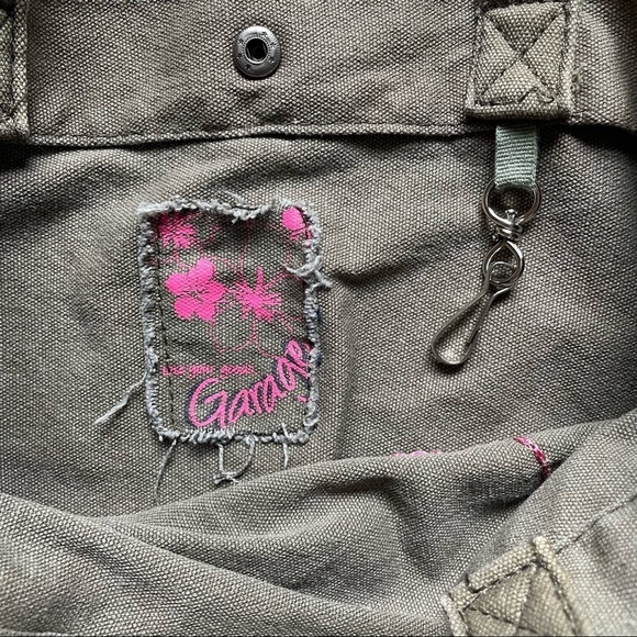 𝅺garage shoulder tote army green and pink - Picture 5 of 11